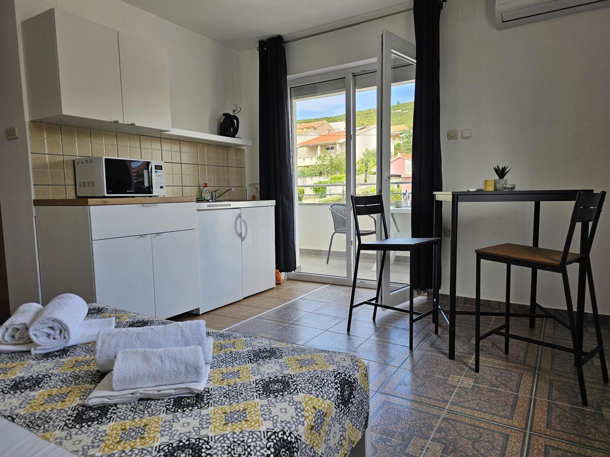 Apartments Antonia - S. Novalja スタラ・ノヴァリャ 部屋 写真